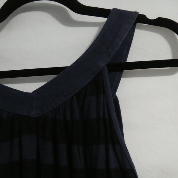 FOREVER 21 | medium | Navy and Black Striped Tank Top - Picture 11 of 14